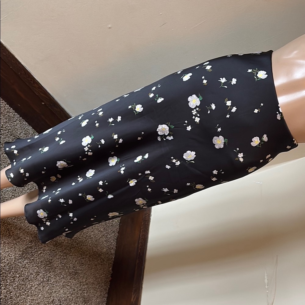 Banana Republic Black and White Starry Pattern Fabric